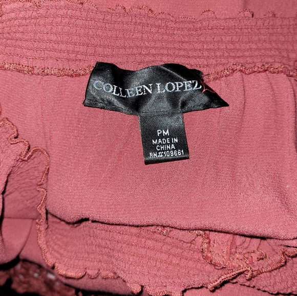 Colleen Lopez A Bit of Romance On/Off Shoulder Lace Top-Paprika Red - Picture 7 of 7